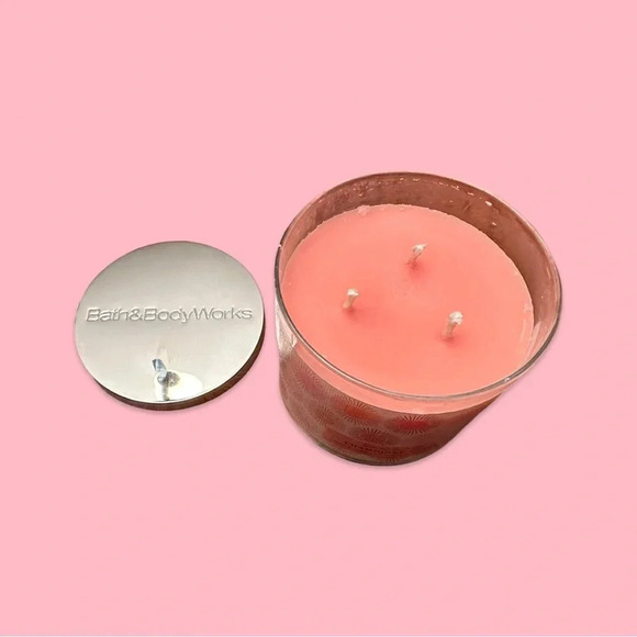 New Bath & Body Works Champagne Toast 3-Wick Candle 14.5 oz - Picture 3 of 3